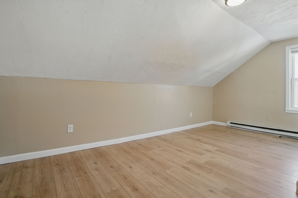 19 Myrtle Avenue Webster, MA 01570 - Photo 28 of 41