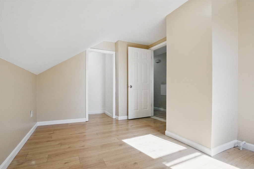 19 Myrtle Avenue Webster, MA 01570 - Photo 35 of 41