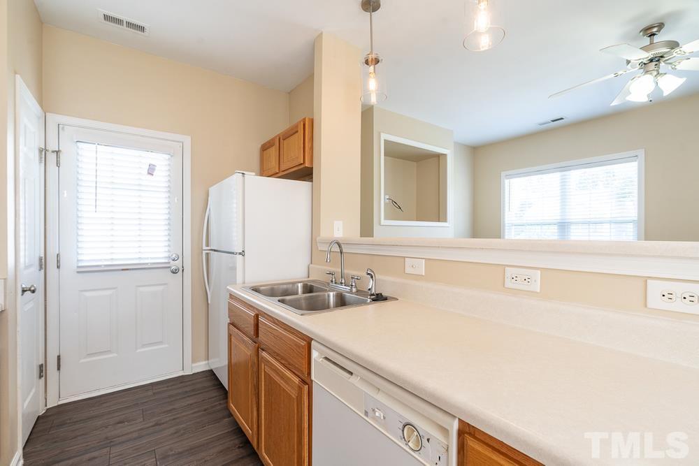 5816 Wynmore Road Raleigh, NC 27610 - Photo 11 of 30