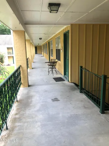 $69,000 | 3310 Washington Avenue, Unit 1318, Pascagoula, MS 39581