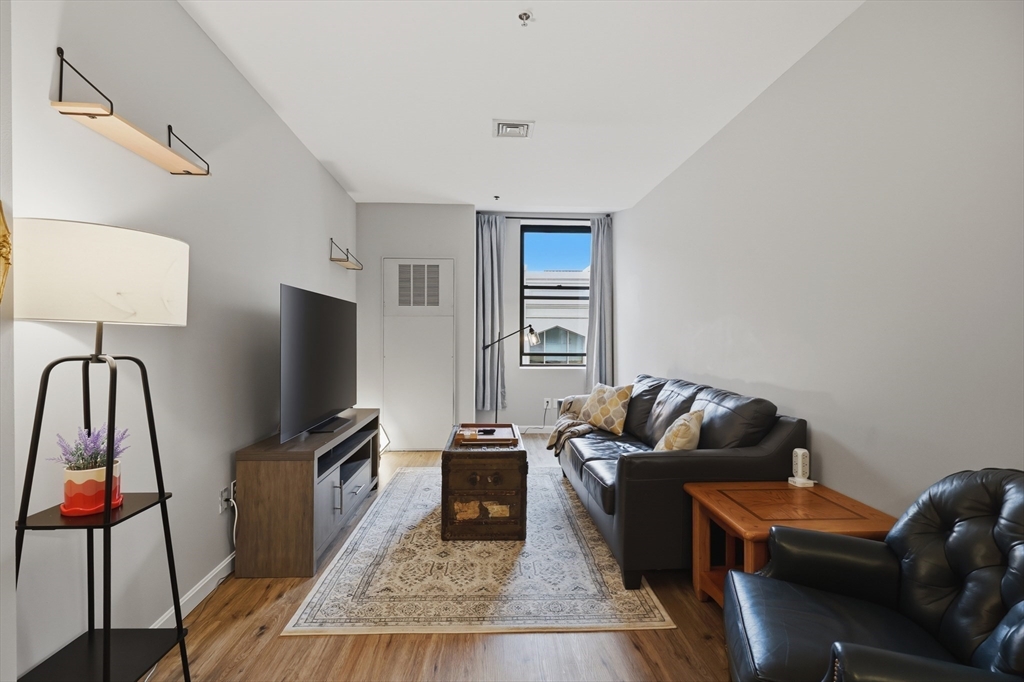 531 Main Street, Unit 207M Worcester, MA 01608 - Photo 4 of 20