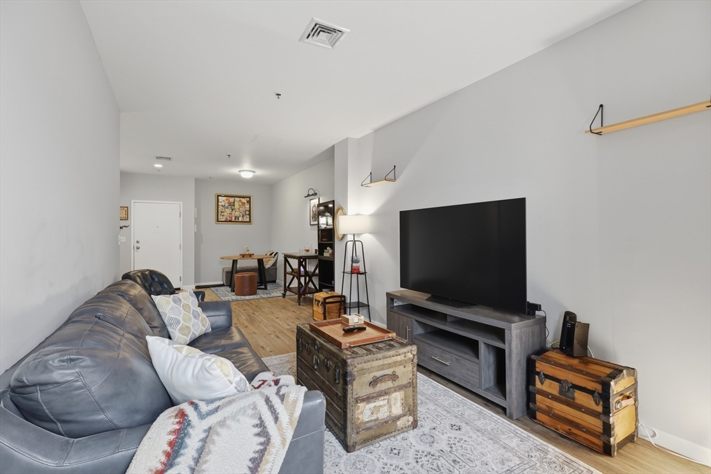 531 Main Street, Unit 207M Worcester, MA 01608 - Photo 5 of 20