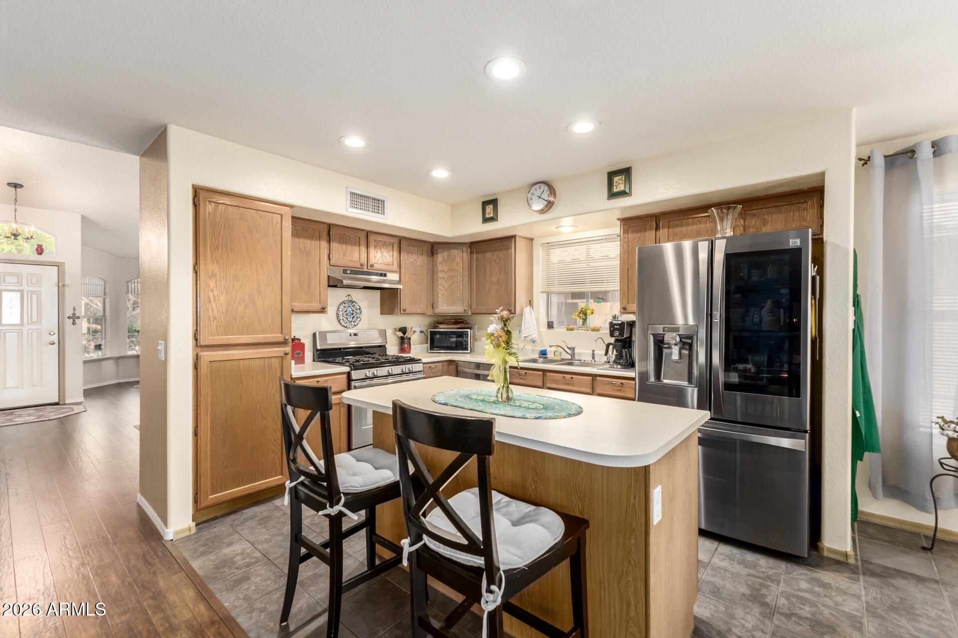 1495 East Cheyenne Street Gilbert, AZ 85296 - Photo 3 of 33 13 - Cheyenne