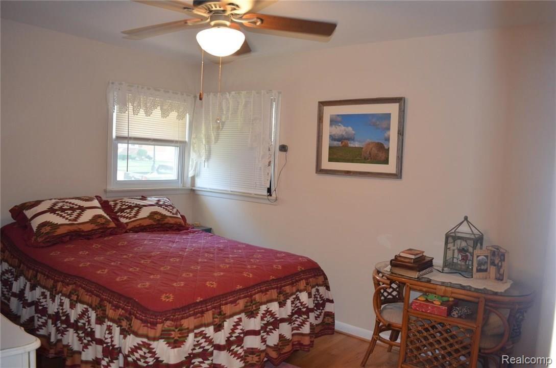 964 Juneau Road Ypsilanti, MI 48198 - Photo 15 of 39 14.JPG