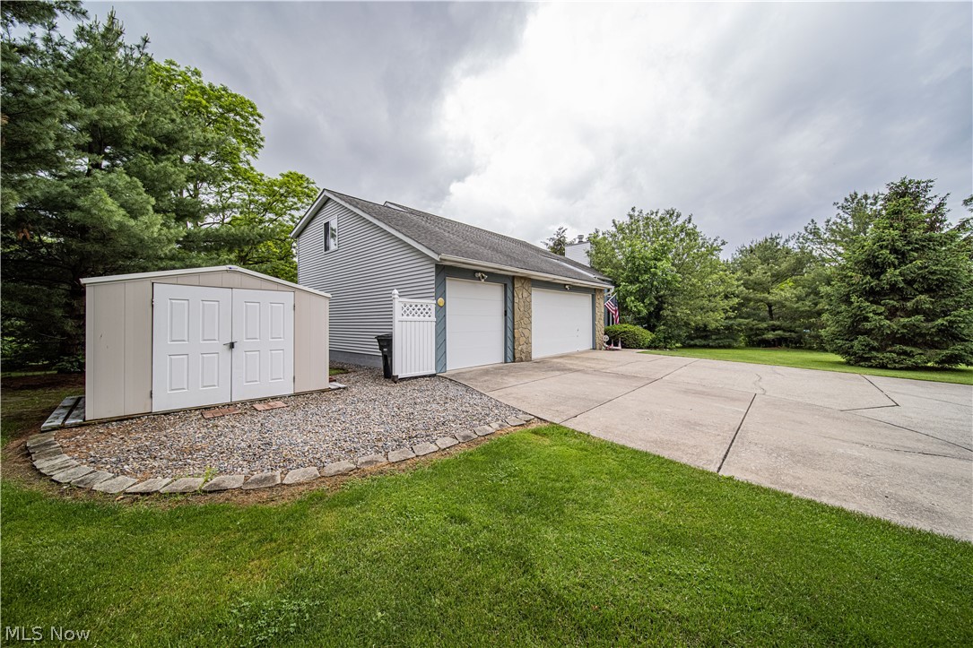 12886 Carter Road Painesville, OH 44077 - Photo 9 of 35 Gallery Image 9