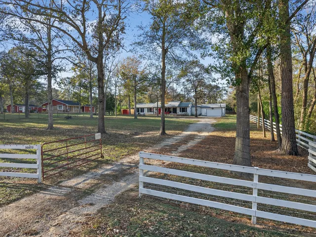 $399,500 | 10277 Champion Forest Loop, Conroe, TX 77303