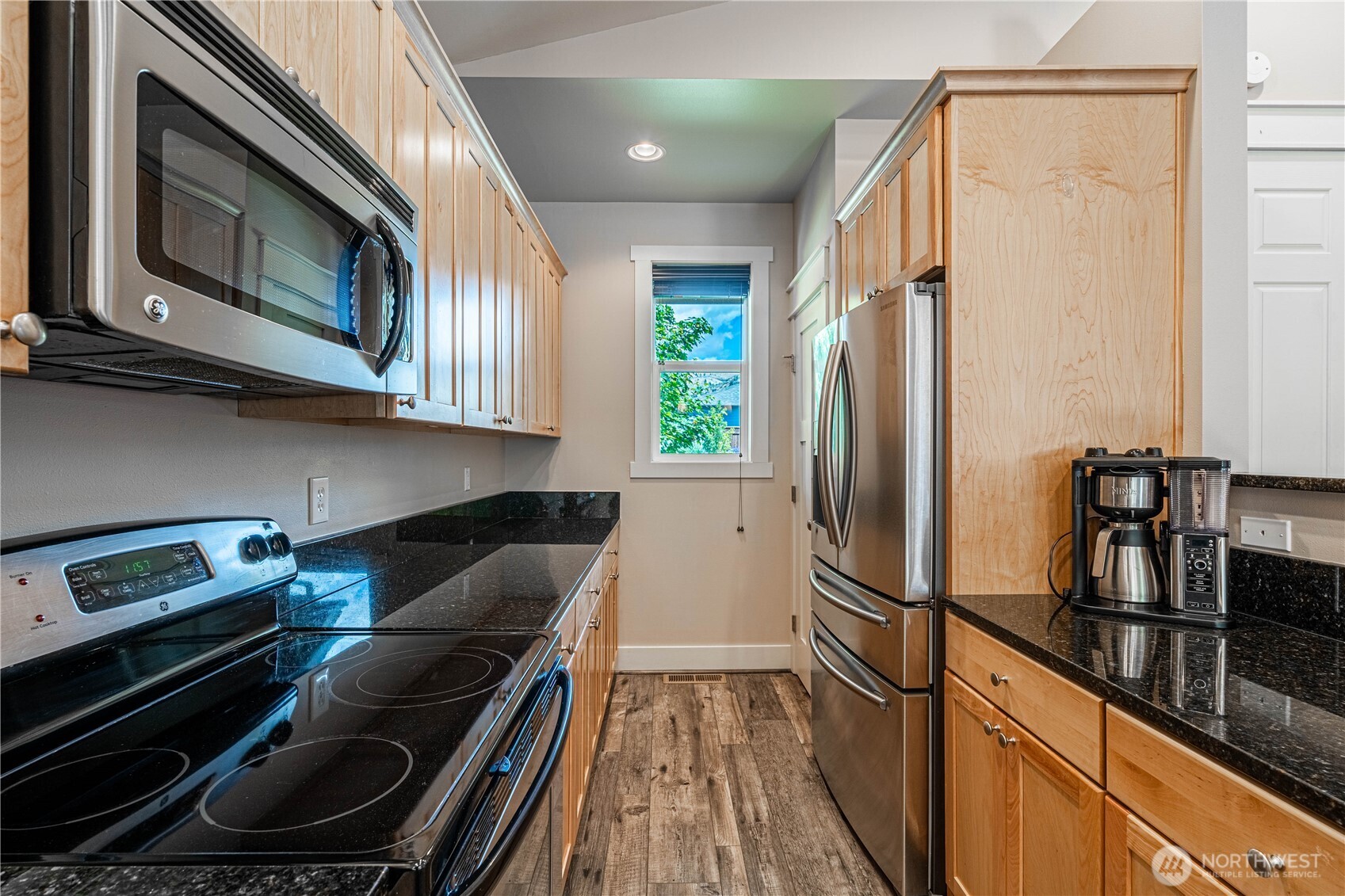 1000 Sunset Lane Chelan, WA 98816 - Photo 5 of 37