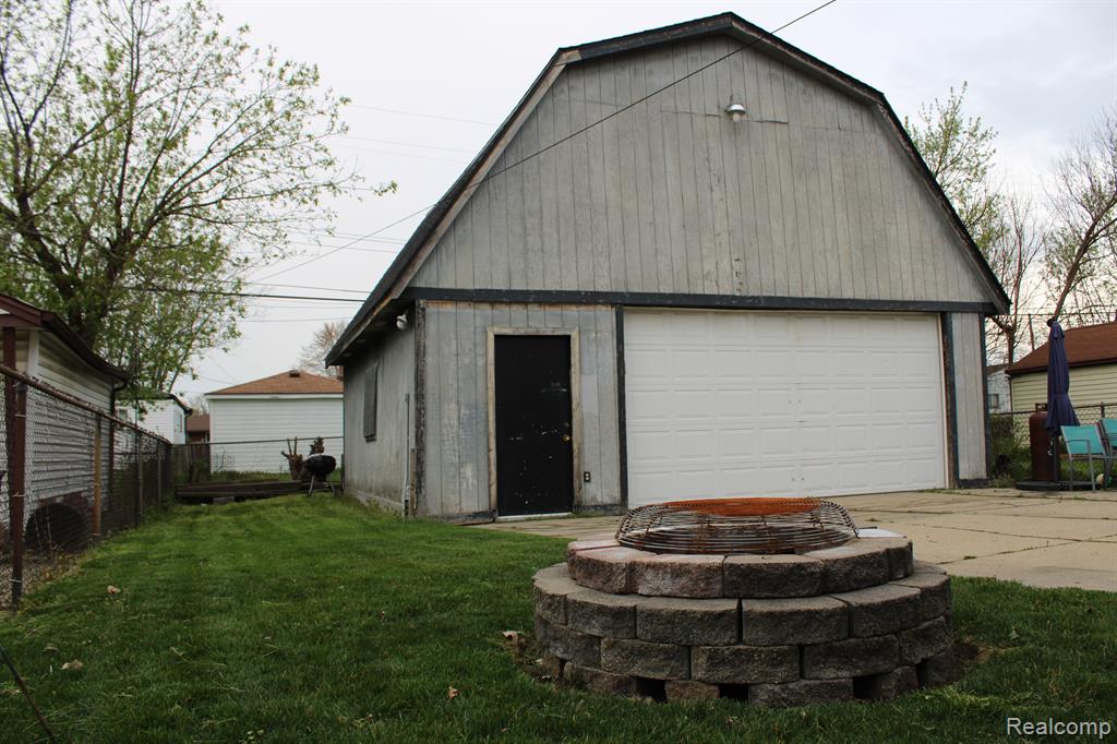 13509 Toepfer Road Warren, MI 48089 - Photo 4 of 21