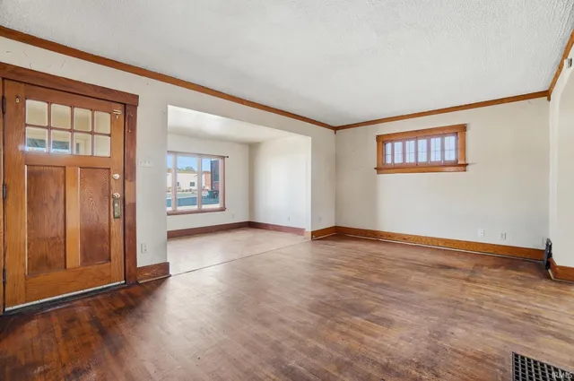 $169,000 | 2315 California Avenue, Fort Wayne, IN 46805