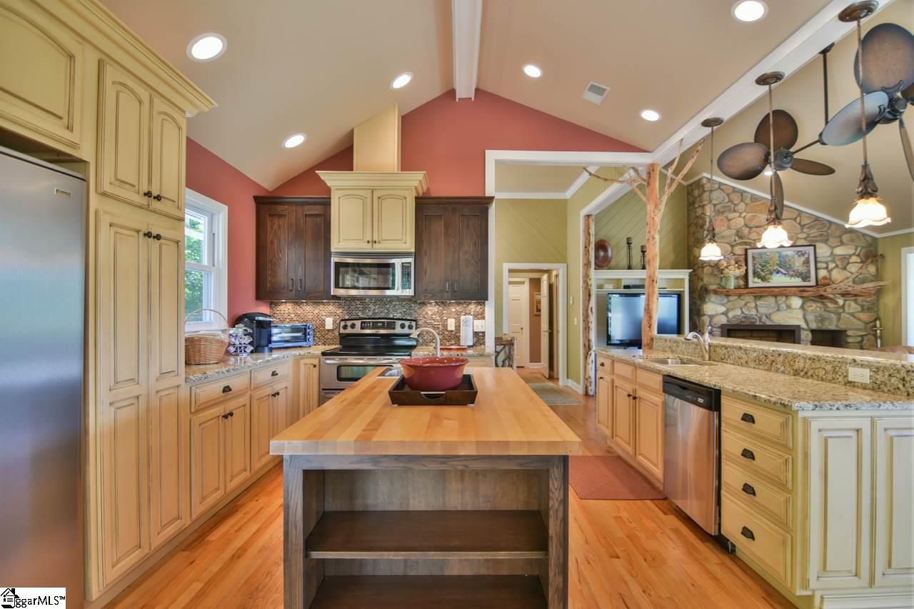 22 Chestnut Bluff Cleveland, SC 29635 - Photo 5 of 24 Gallery Image 5