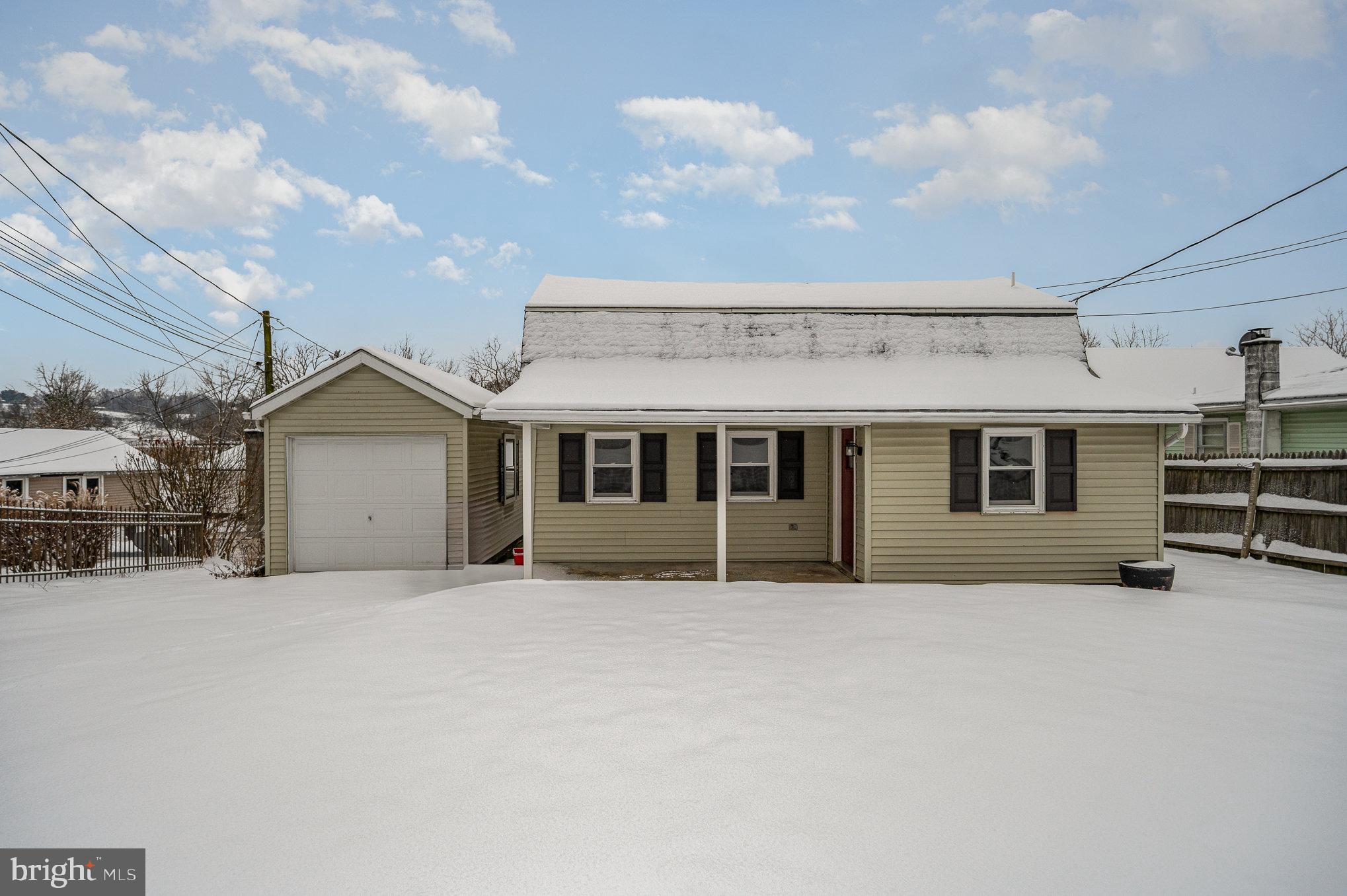 32 Lititz Run Road Lititz, PA 17543 - Photo 2 of 26