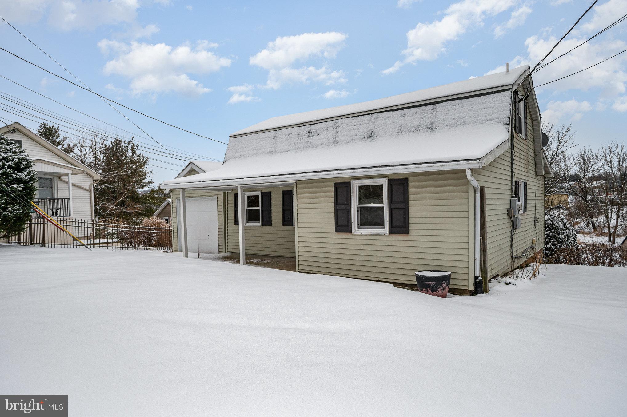 32 Lititz Run Road Lititz, PA 17543 - Photo 3 of 26