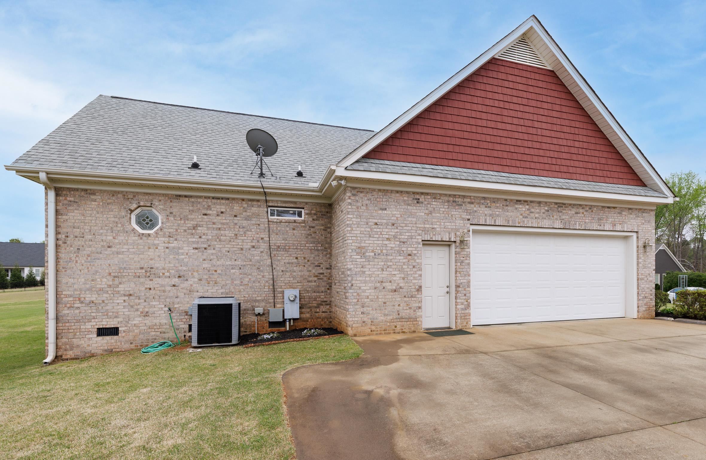 166 Conamara Lane Woodruff, SC 29388 - Photo 30 of 38 Gallery Image 30
