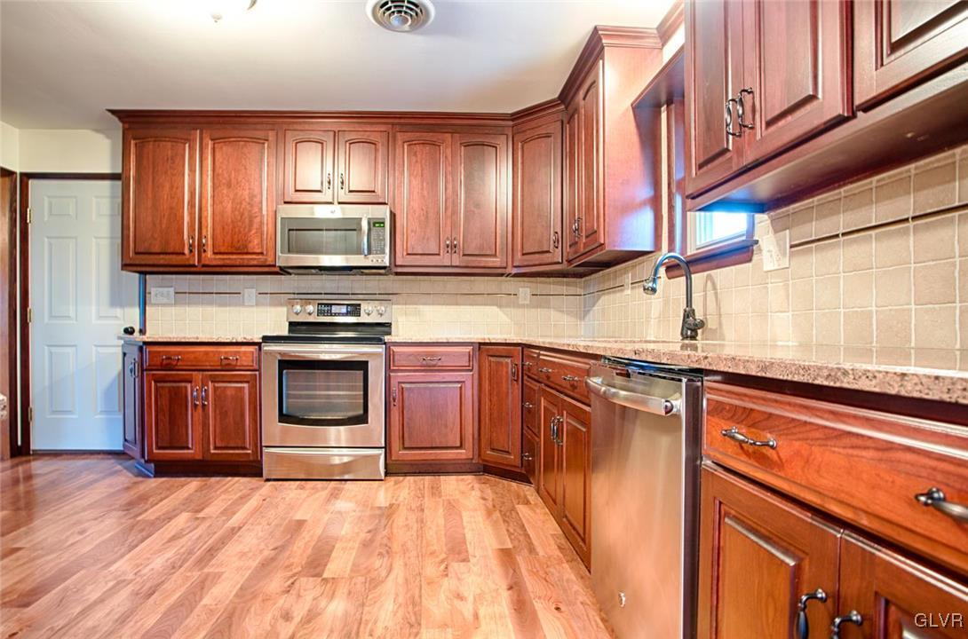 3520 Brodhead Road Bethlehem, PA 18020 - Photo 4 of 23 Gallery Image 4