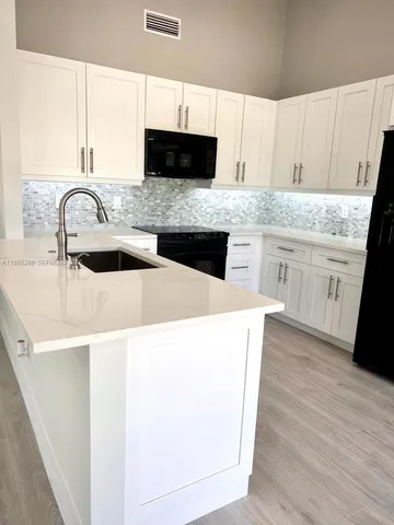 $3,500 | 23260 New Coach Way, Boca Raton, FL 33433