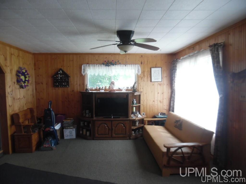 5870 F Road Bark River, MI 49807 - Photo 3 of 32