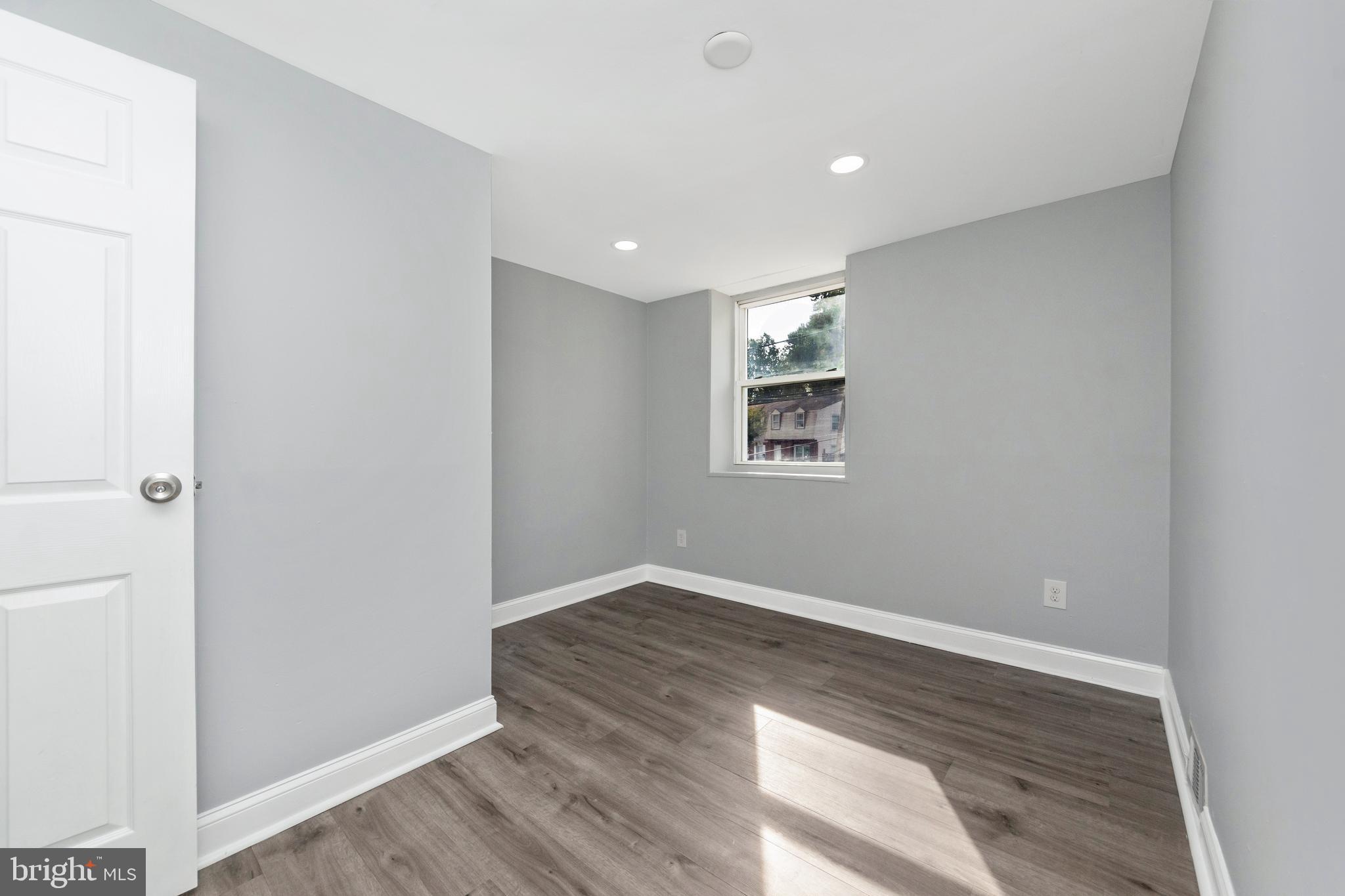 7702 Burnside Road Landover, MD 20785 - Photo 35 of 52