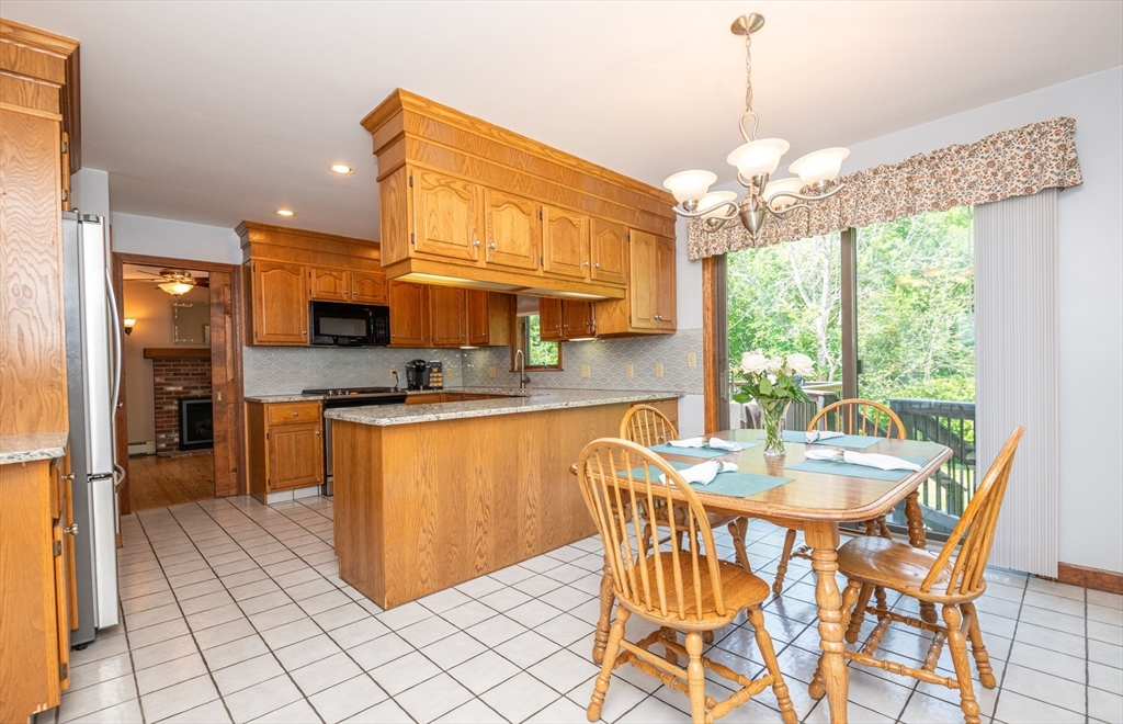 217 Maple Street Danvers, MA 01923 - Photo 5 of 42