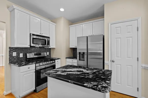 $2,500 | 2400 Buckwater Court, Raleigh, NC 27615