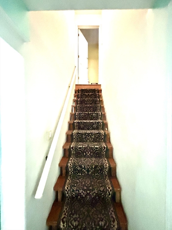 180 Beacon Street Clinton, MA 01510 - Photo 16 of 30 a view of entryway