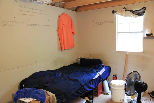 $15,000 | 346 Blackberry Road, Macks Creek, MO 65786