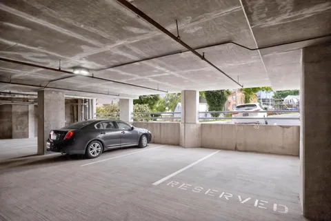 $285,000 | 900 19th Avenue South, Unit 610, Nashville, TN 37212