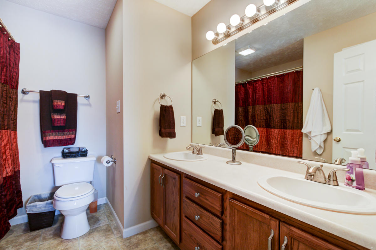 5620 J. Riley W Drive Greenback, TN 37742 - Photo 19 of 27 + Perceptions (15)