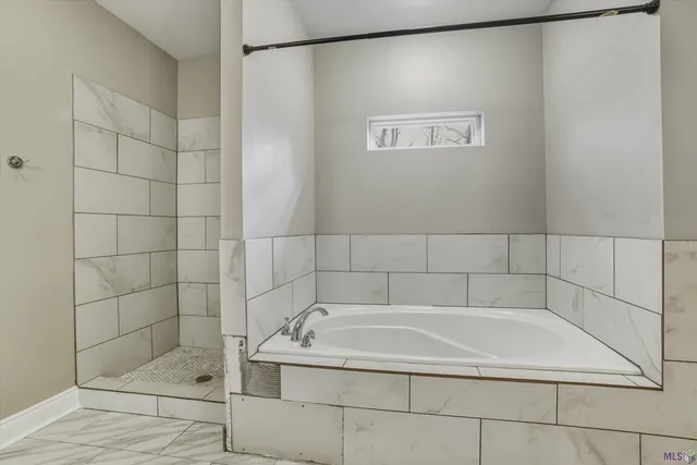 $244,900 | 8085 Wolfcreek Place, Denham Springs, LA 70726