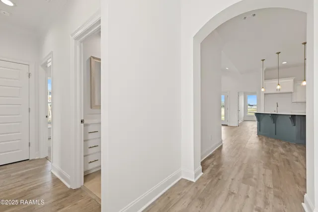 $292,500 | 208 Long Creek, Scott, LA 70583