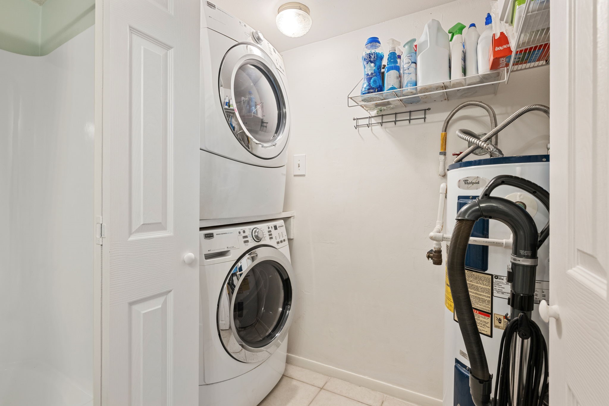 659 Davis Road League City, TX 77573 - Photo 19 of 34 a close view of utility room with washer and dryer