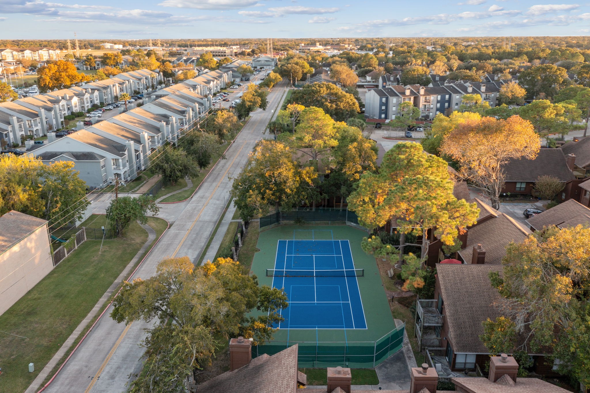 659 Davis Road League City, TX 77573 - Photo 28 of 34 a view of a yard