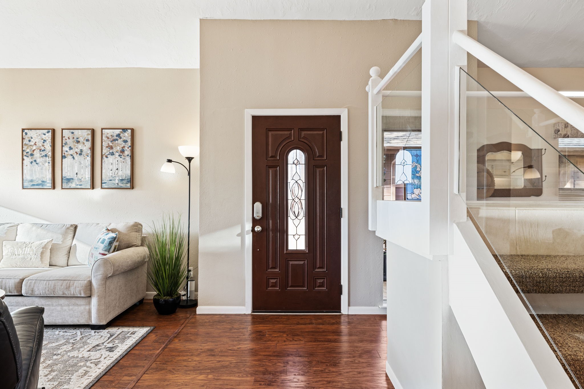 659 Davis Road League City, TX 77573 - Photo 4 of 34 a living room with furniture and a fireplace