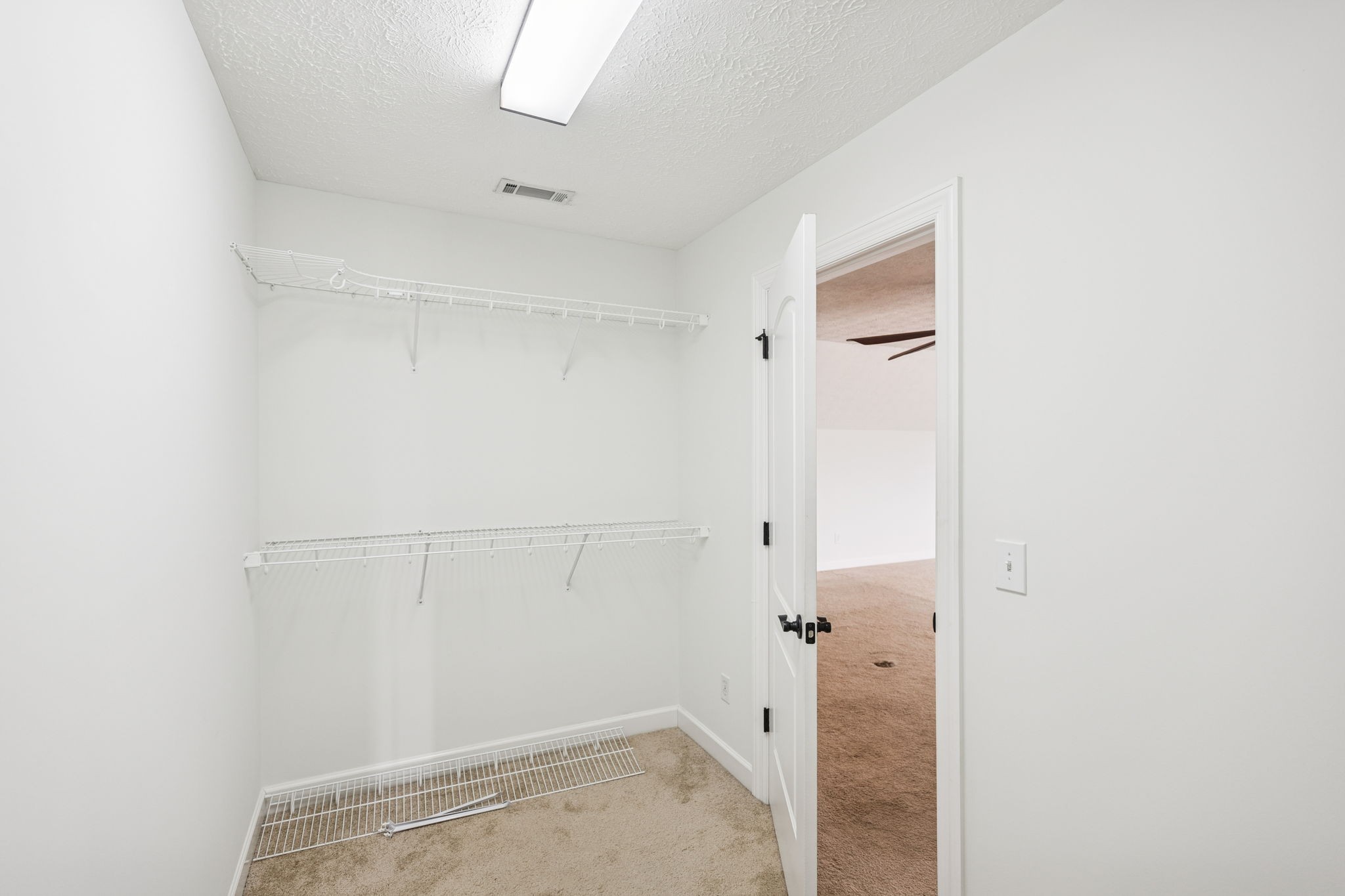 5453 Hillsboro Viola Road Manchester, TN 37355 - Photo 34 of 49 a view of utility room