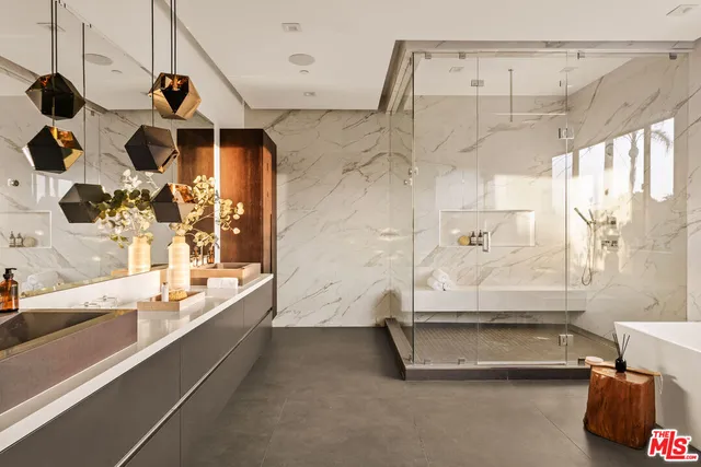 $3,999,999 | 4445 Camellia Avenue, Studio City, CA 91602