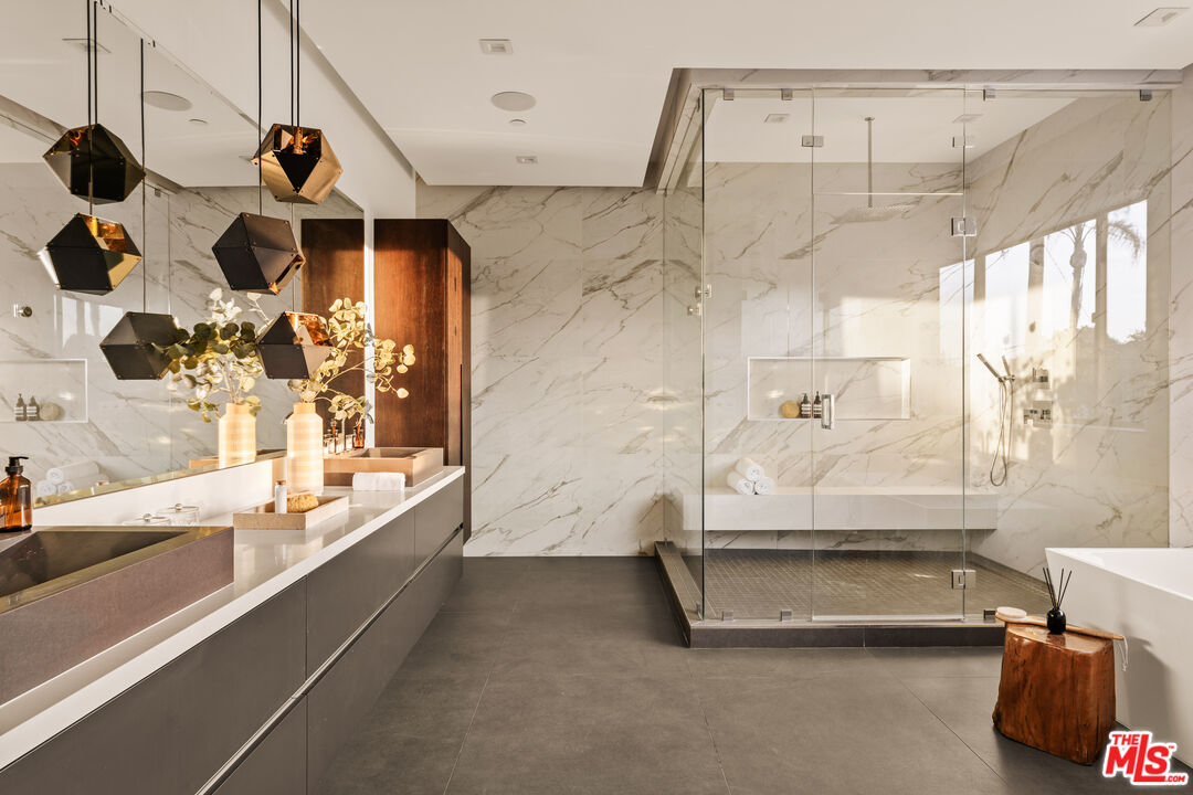 4445 Camellia Avenue Studio City, CA 91602 - Photo 14 of 29