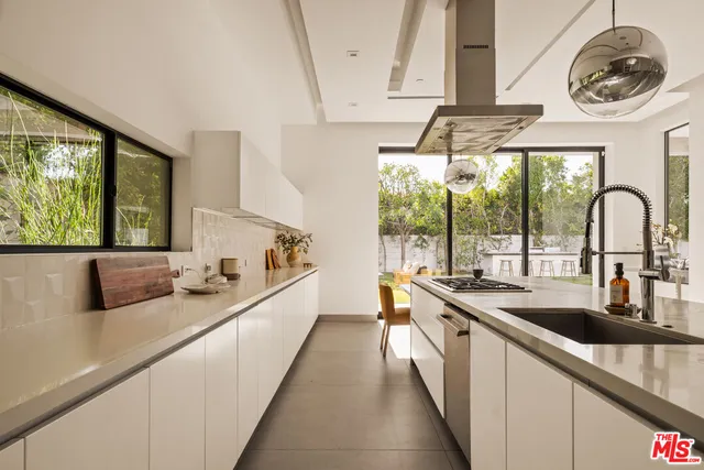 $3,999,999 | 4445 Camellia Avenue, Studio City, CA 91602