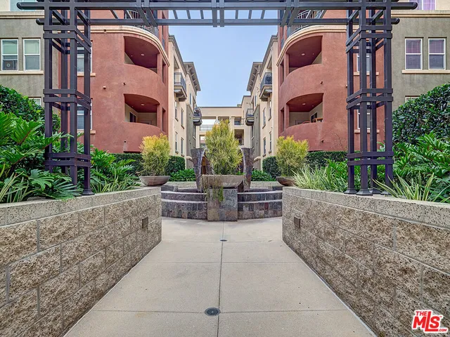 $4,200 | 6020 South Seabluff Drive, Unit 122, Playa Vista, CA 90094