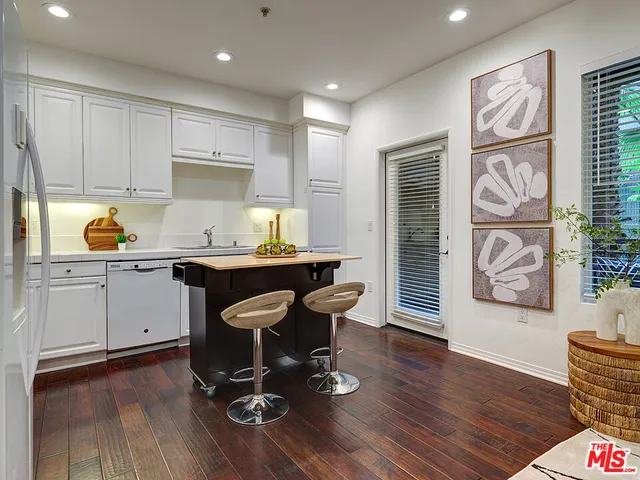 $4,200 | 6020 South Seabluff Drive, Unit 122, Playa Vista, CA 90094