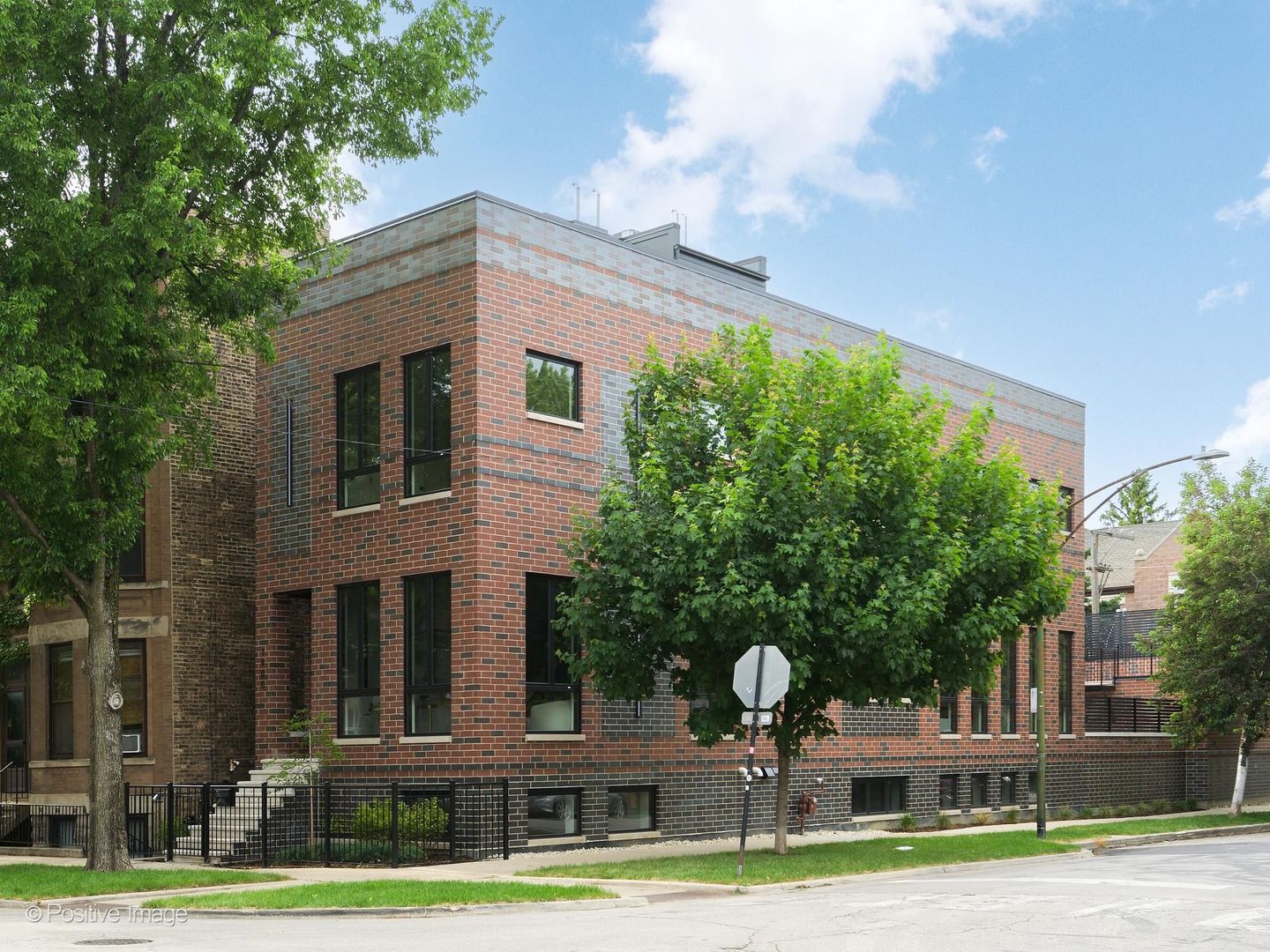 1900 West Cortland Street Chicago, IL 60622 - Photo 1 of 34