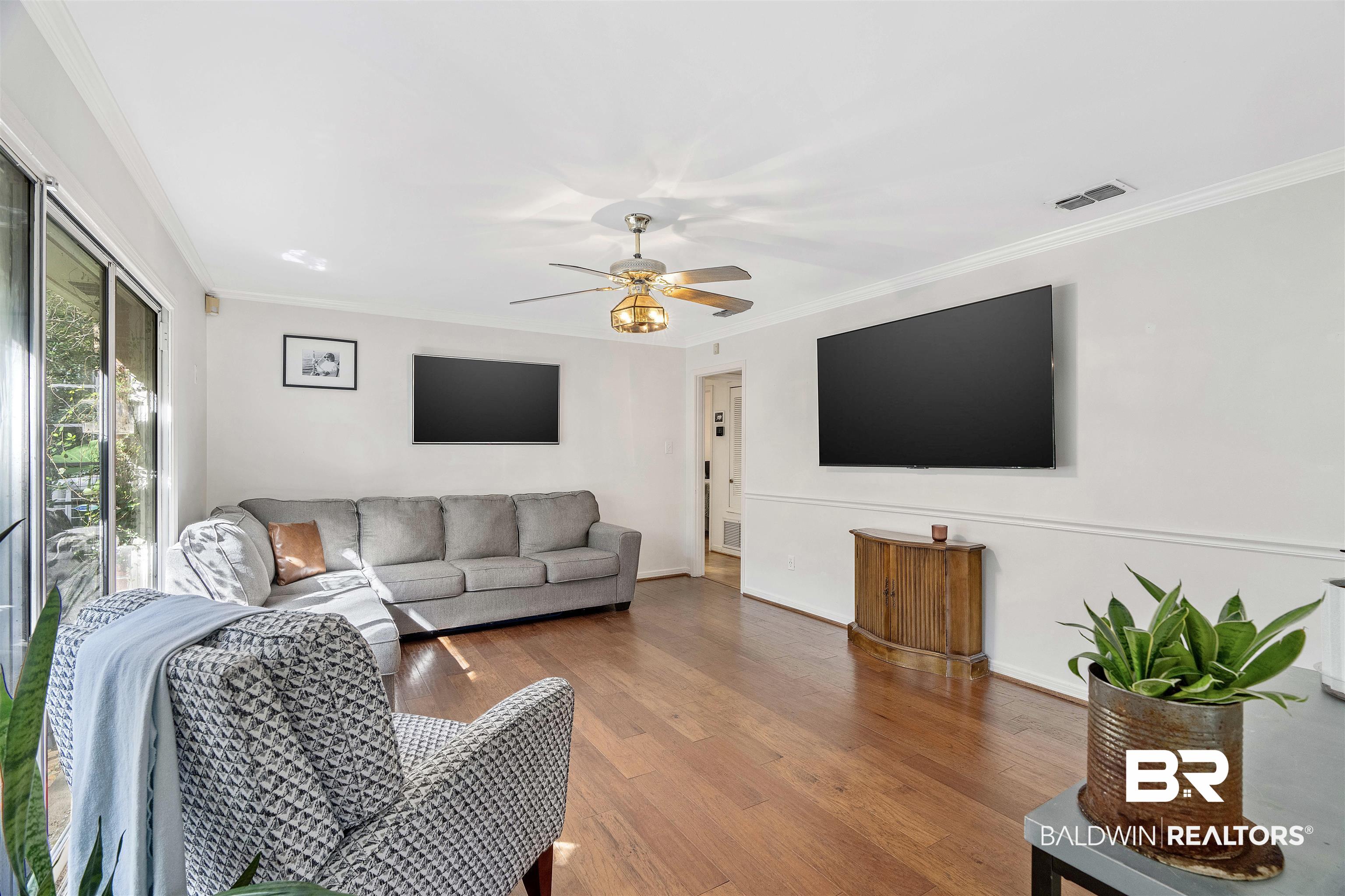 5509 Richmond Road Mobile, AL 36608 - Photo 7 of 27 Living Room