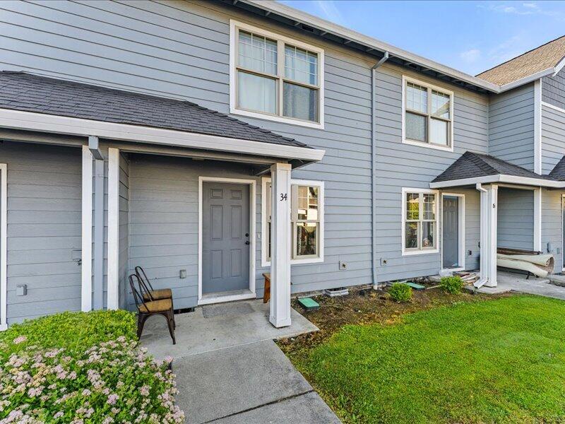 450 Midway Road, Unit 34 Medford, OR 97501 - Photo 2 of 17 01-EXT (1 of 6)