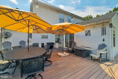 $660,000 | 4 Creekdale Drive, Delran, NJ 08075