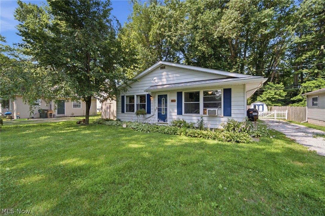 1982 Aberdeen Road Madison, OH 44057 - Photo 2 of 30