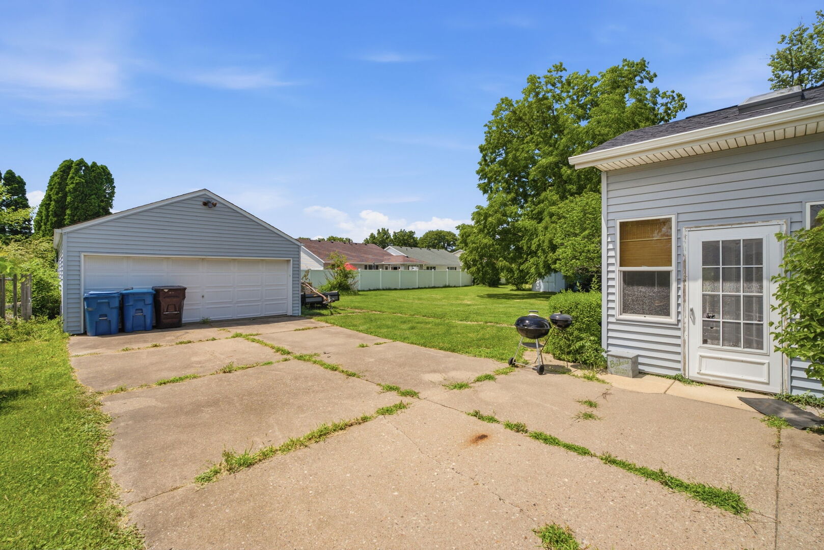 2017 Colona Road Silvis, IL 61282 - Photo 5 of 31
