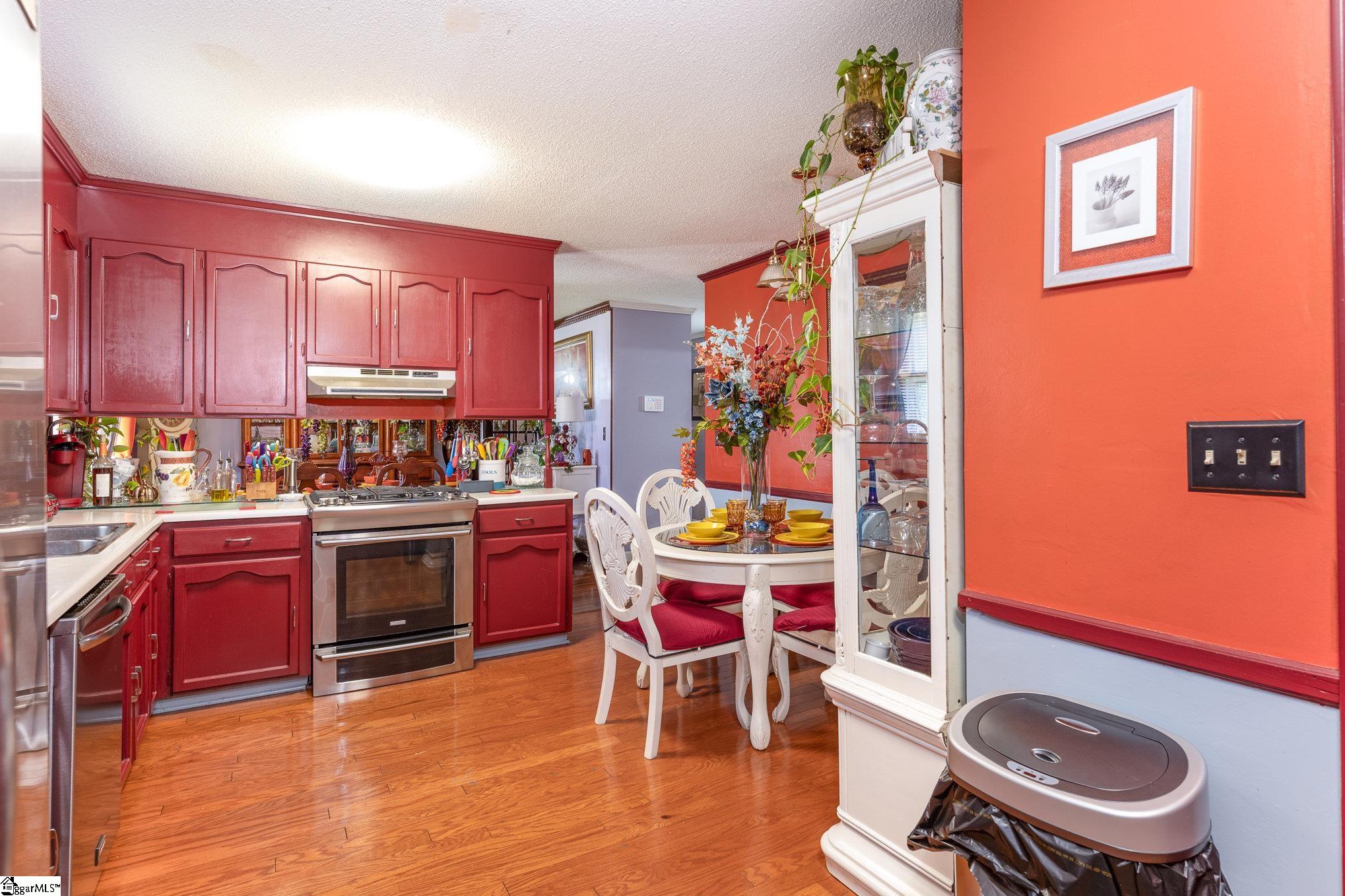 12 Rollingreen Road Greer, SC 29651 - Photo 13 of 36 Gallery Image 13