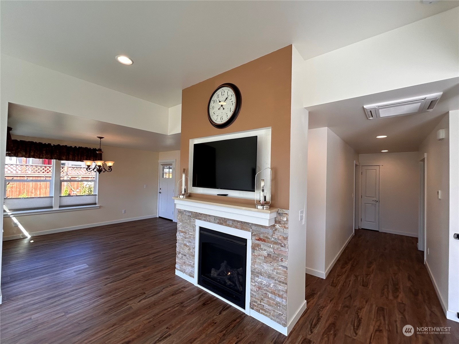 1414 Rook Drive Port Angeles, WA 98362 - Photo 7 of 26 Gallery Image 7