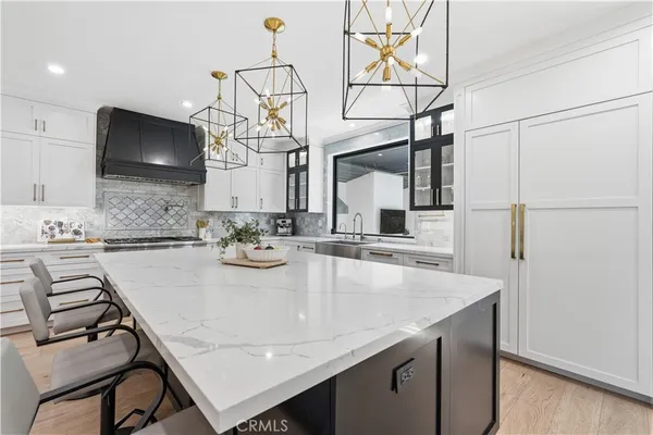 $4,388,000 | 1852 6th Street, Manhattan Beach, CA 90266