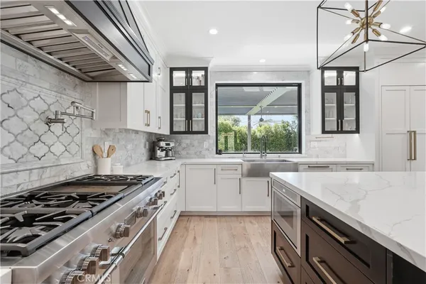 $4,388,000 | 1852 6th Street, Manhattan Beach, CA 90266