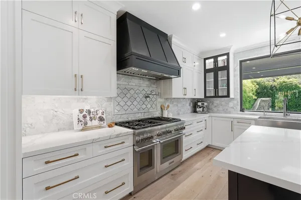 $4,388,000 | 1852 6th Street, Manhattan Beach, CA 90266