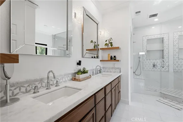 $4,388,000 | 1852 6th Street, Manhattan Beach, CA 90266